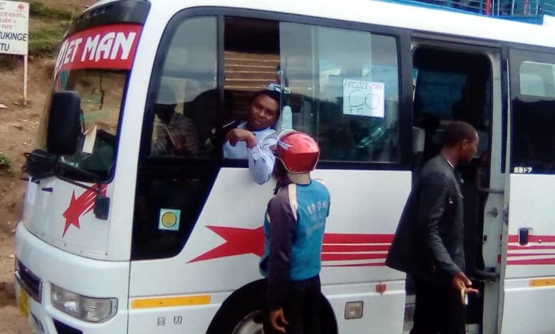 Photo of bukavu : Justin Mastaki facilite le transport en commun a bas prix avec des nouveaux bus