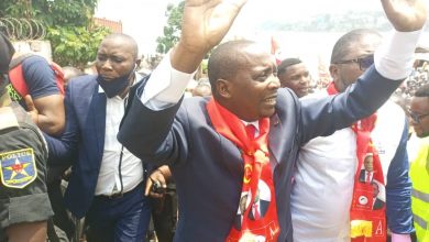 Photo of Sud-Kivu : le deuxième vice président de l’Assemblée nationale, Vital Muhini vient communier avec sa base
