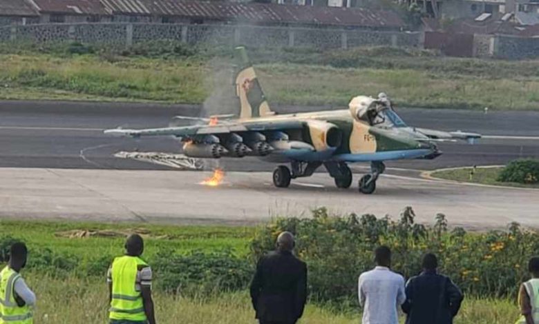 Photo of Attaque de l’ avion sukhoi-25 par le Rwanda: le gouvernement congolais « condamne » et parle d’un acte de guerre