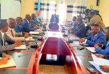 Photo of Sud-Kivu : La Table Ronde sur la paix au centre d’un tête à tête du gouverneur ai et une délégation des députés nationaux